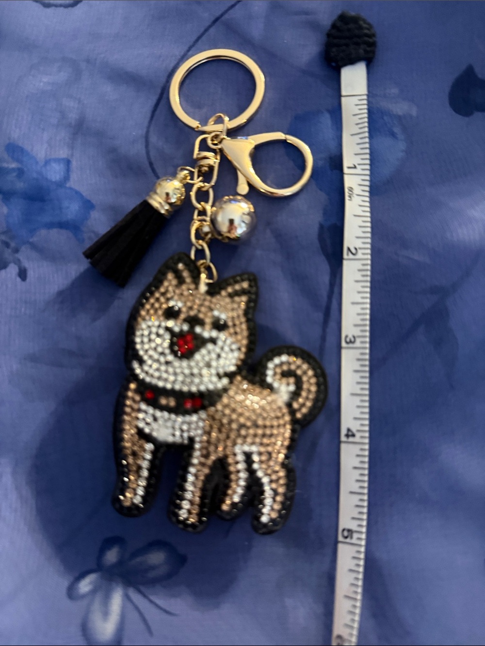 Cute Beaded Shiba Inu Keychain - Black and Beige